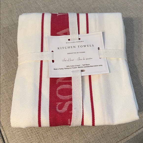 Williams Sonoma Classic Red and White Towels Set of 4 NWT Red Claret - Picture 2 of 7